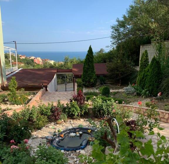آپارتمان 1 خوابه با چشم‌انداز دریا, Sunray Guest House, Private Rooms & Apartment With Lovely Sea View