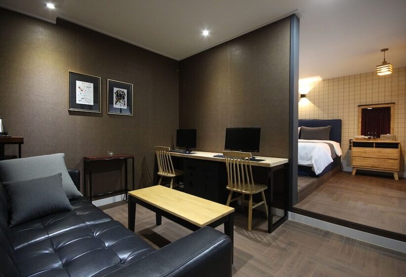 Номер Deluxe, Brown Dot Hotel Jinhae
