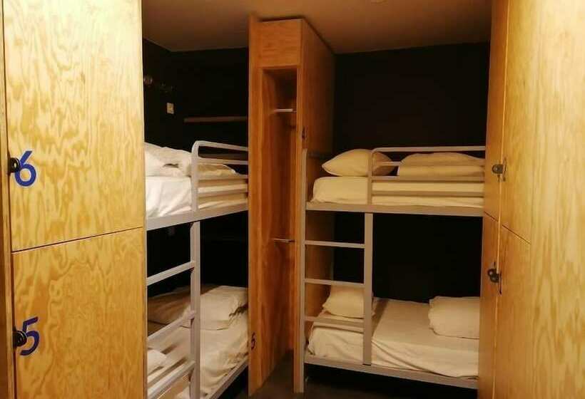 تختخواب در اتاق مشترک, Eklo Hotels Lille