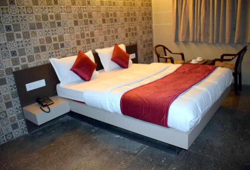 Номер Deluxe, Kansar Palace