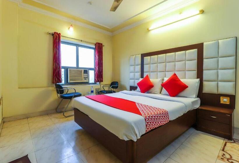 豪华房间, Sai Vatika Guest House
