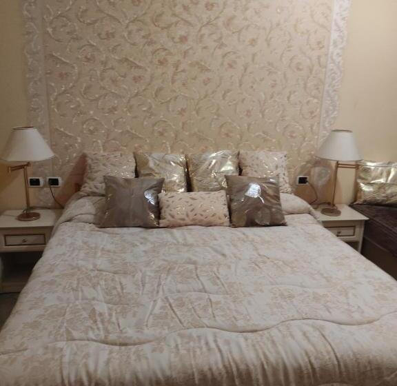 اتاق سوپریور سه تخته, Sanremo