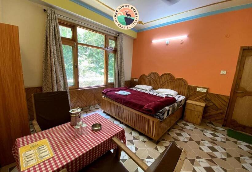 Номер Deluxe, Bhoj Hotel X One Light Stays