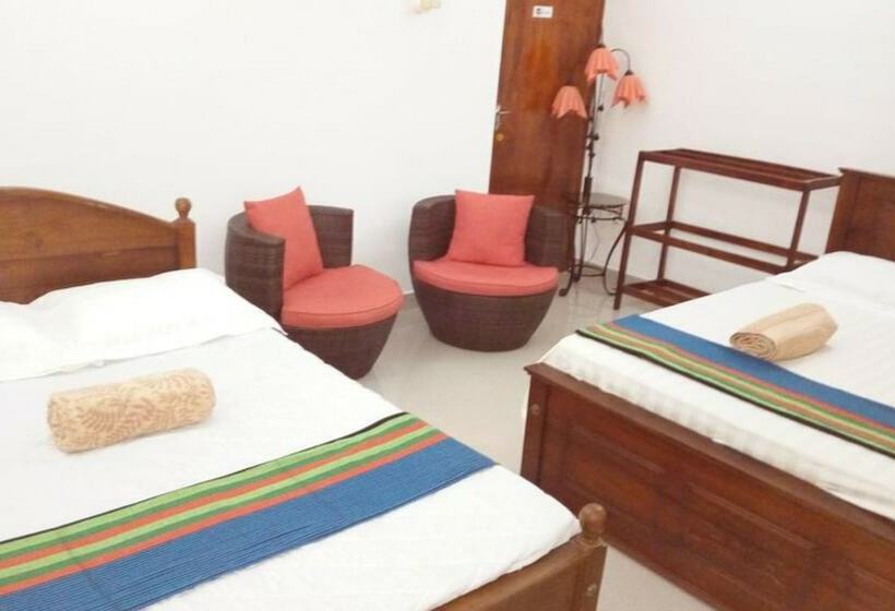Номер Стандарт Трехместный, Enrich Bungalow