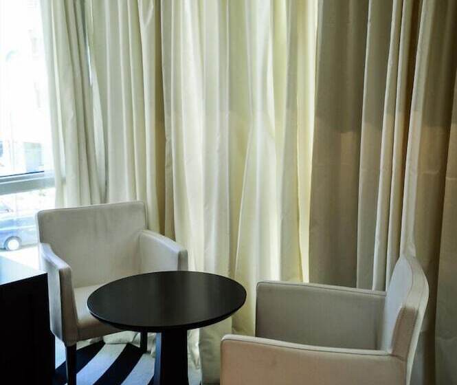 استودیوی پریمیوم, Amsterdam