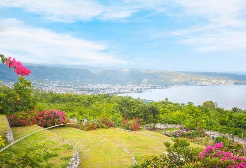 디럭스 룸 가든 전망, Swissbelinn Luwuk
