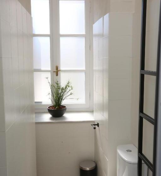 Полулюкс Повышенной Комфортности, Oiko Mini Suites