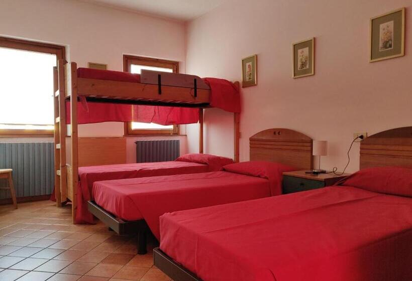 اتاق استاندارد چهار تخته, Ostello Europa