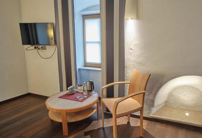 Номер Стандарт, Turmhotel Zum Erasmus