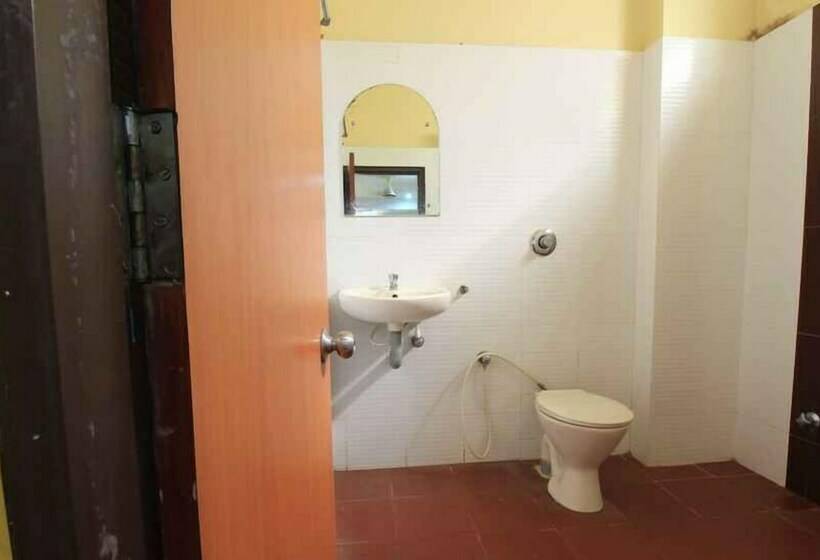 Deluxe Szoba, Megha Residency