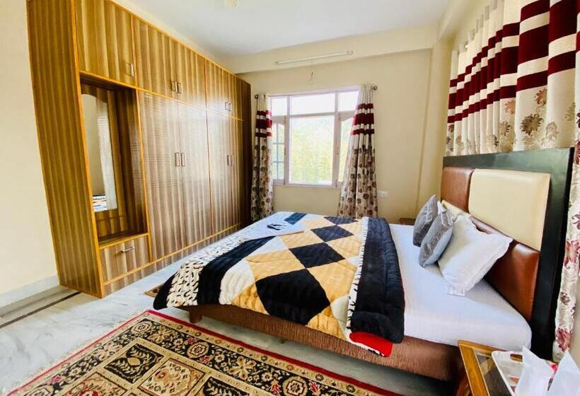 חדר משפחתי נוף להרים, Sai Cottage Shimla