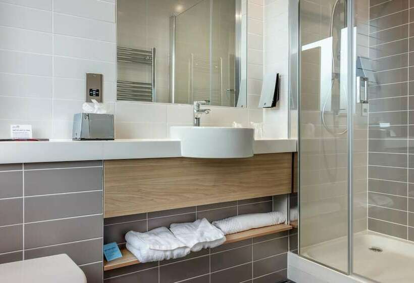 Номер Стандарт, Holiday Inn Express   Wigan, An Ihg