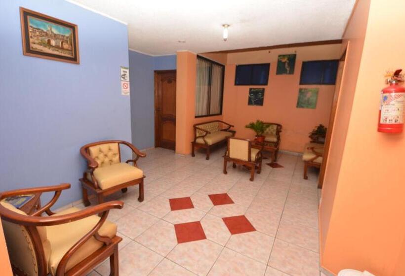 Номер Стандарт, Hostal Puyo