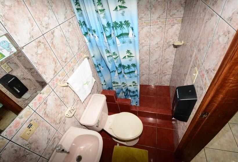 Семейный Номер, Hostal Puyo