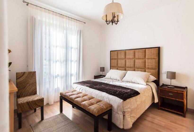 Lakosztály Erkéllyel, Pazo De Berbetoros