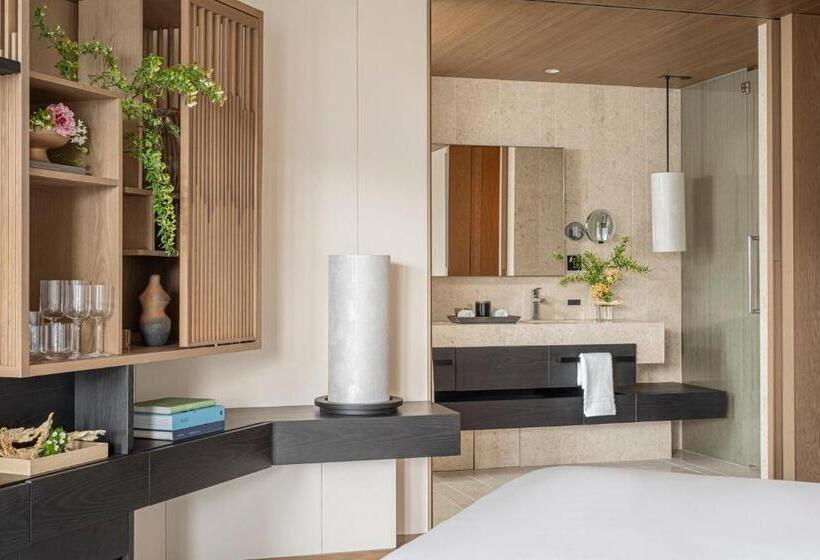 Стандартный Номер Кровать Кинг, Four Seasons Hotel Osaka