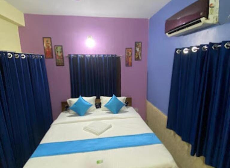 Quarto Deluxe, Mo Oyo Bhubaneswar