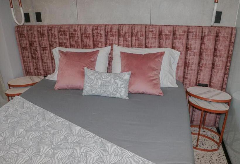 اتاق استاندارد, Glow Medellín