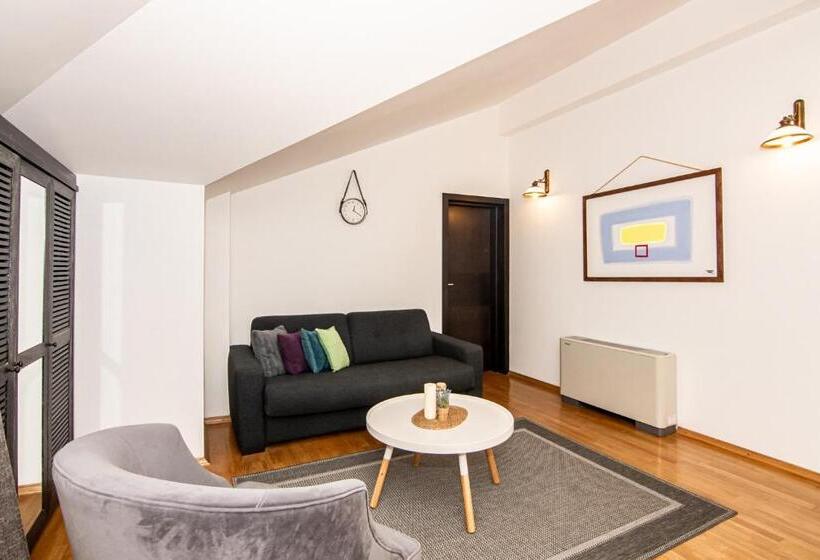 سوییت, Boutique Hotel Kredo