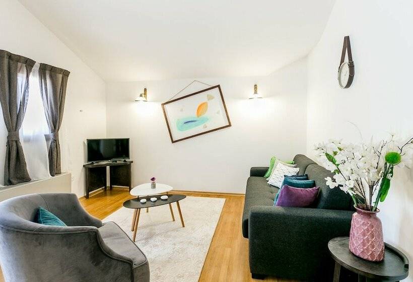 سوییت سوپریور با چشم‌انداز دریا, Boutique Hotel Kredo