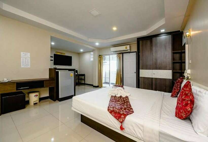 디럭스 스위트, Gold Airport Suites