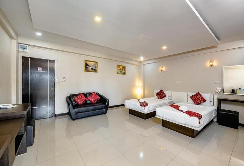 Номер Deluxe, Gold Airport Suites