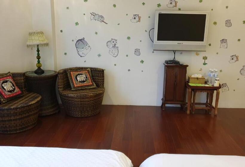 سوییت خانوادگی, Beauty Monroe B&b 可包棟 150吋投影 唱歌 夏日玩水 烤肉 電動麻將