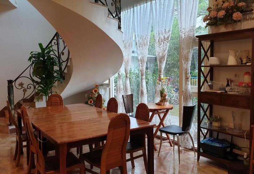 ویلای یک اتاق خوابه با استخر شنا, Beauty Monroe B&b 可包棟 150吋投影 唱歌 夏日玩水 烤肉 電動麻將