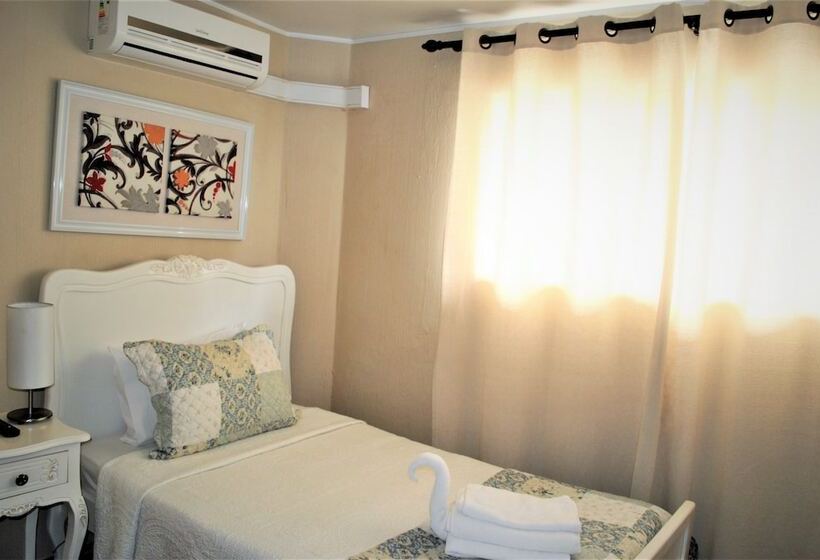 Номер Стандарт Индивидуальный Совместная Ванная, Hostal Pehuenche