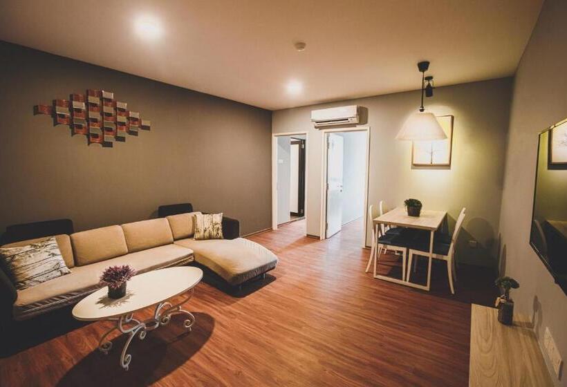 Апартаменты 2 Спальни, V3 Hotel & Residence Seri Alam
