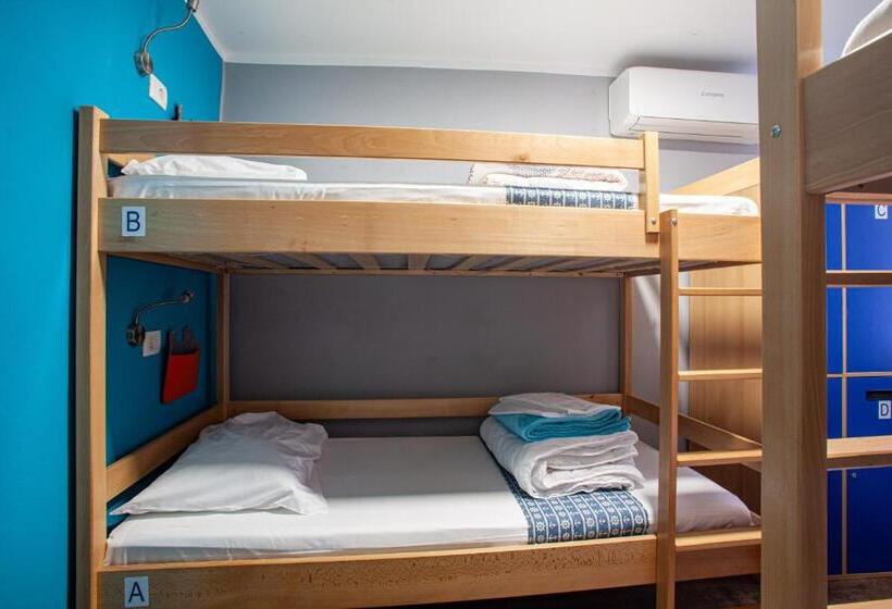 اتاق استاندارد چهارنفره با سرویس بهداشتی مشترک, Hostel Adriatic Piran