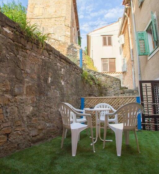 اتاق استاندارد چهار تخته, Hostel Adriatic Piran