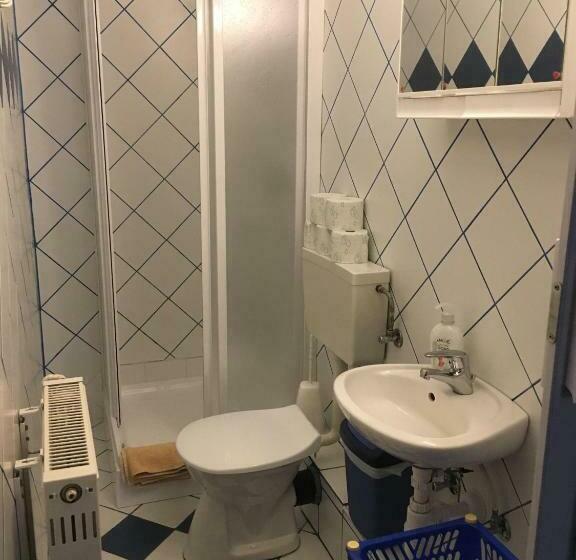 Quarto Deluxe, Zita Haus