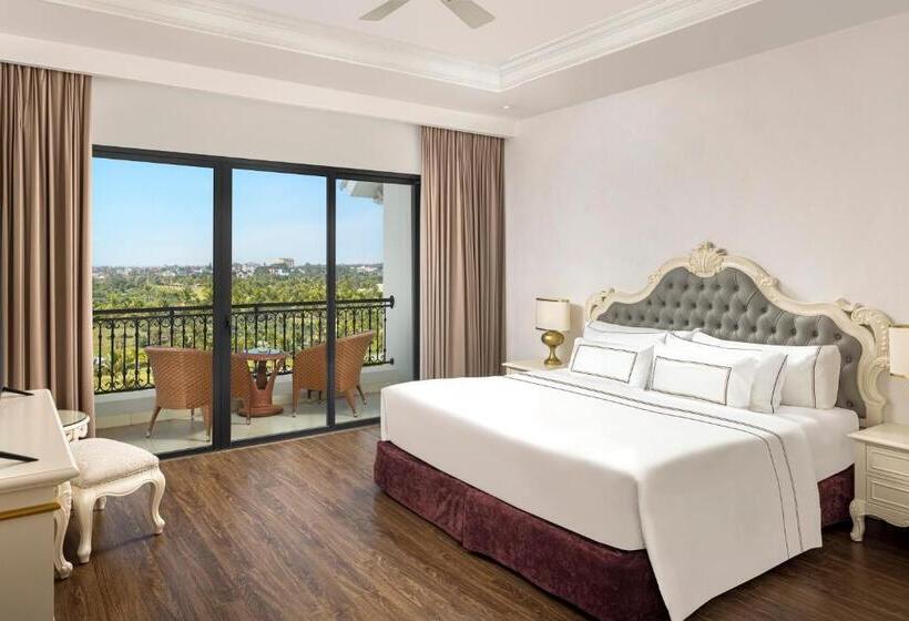 اتاق لوکس با چشم‌انداز باغ, Melia Vinpearl Cua Hoi Beach Resort