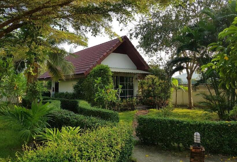 스탠다드 방갈로 정원 전망, The Hillside Pranburi Resort