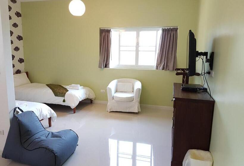 اتاق خانوادگی با چشمانداز کوه, The Hillside Pranburi Resort