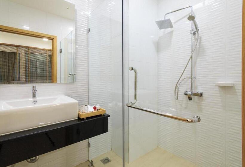سوییت خانوادگی, Hinoki Hotel   Onsen Chiang Mai