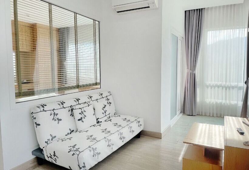 سوییت اجرایی, Hinoki Hotel   Onsen Chiang Mai