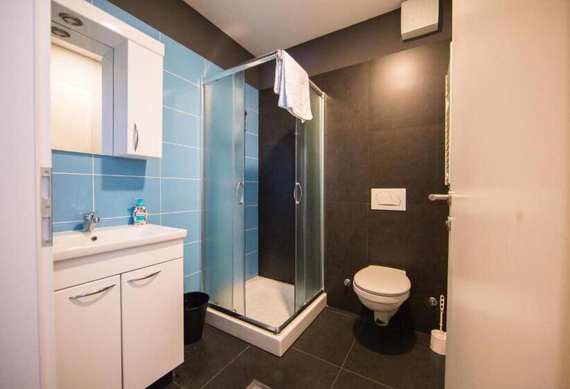 آپارتمان 1 خوابه با بالکن, Hostel Villa Domus