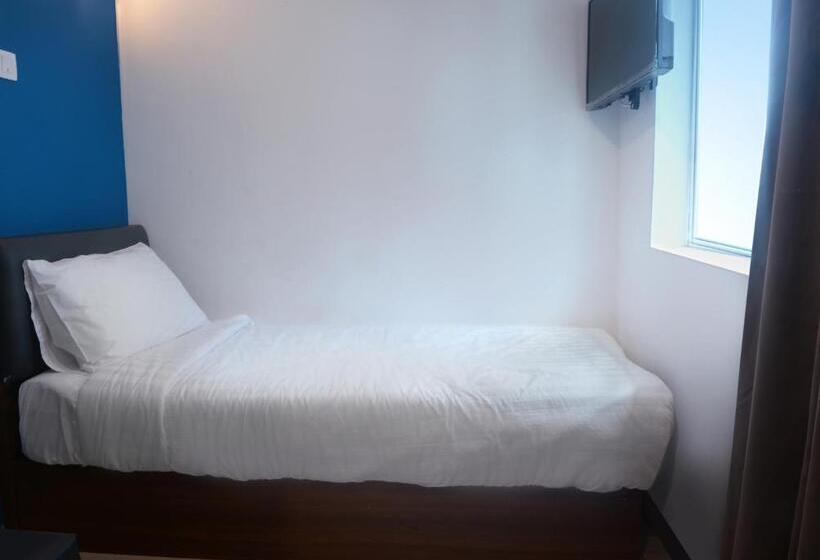اتاق لوکس یک تخته, Brezza Hotel Sitiawan