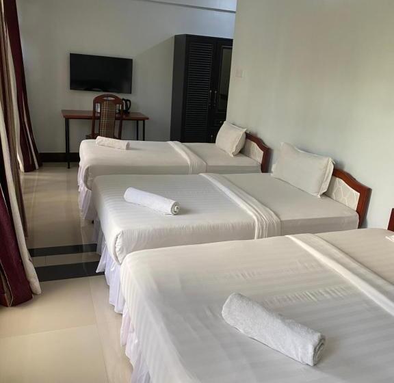 اتاق کلاسیک سه تخته, Panama Garden Resort