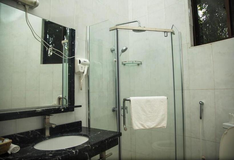 سوییت جونیور با بالکن, Panama Garden Resort