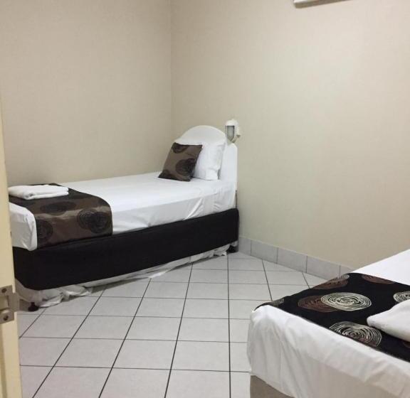 2 베드룸 패밀리 스위트, Villa Capri Motel