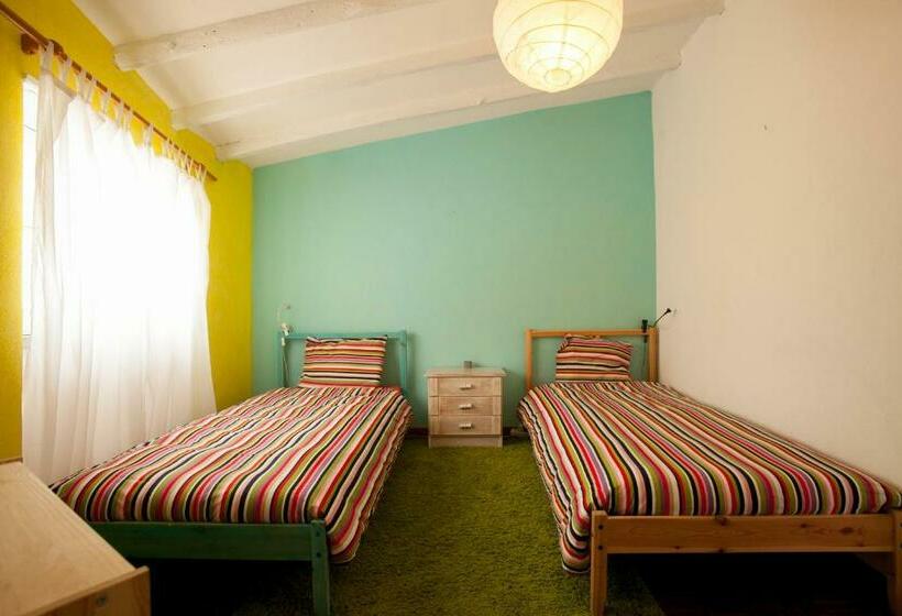 Номер Стандарт, Ericeira Surf Camp