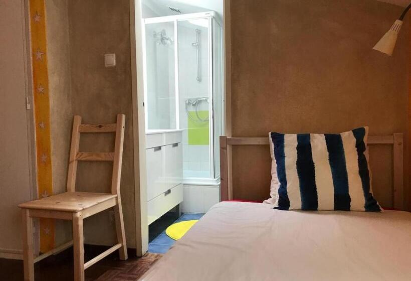 标准间, Ericeira Surf Camp