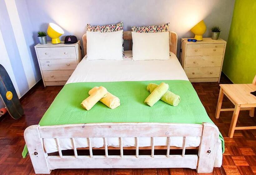 Номер Basic, Ericeira Surf Camp