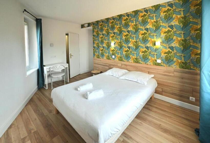 Номер Стандарт Трехместный, Cit Hôtel La Résidence