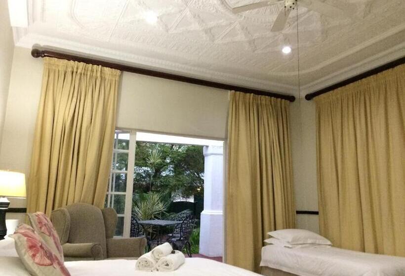 Трехместный Номер Deluxe, Polokwane Place
