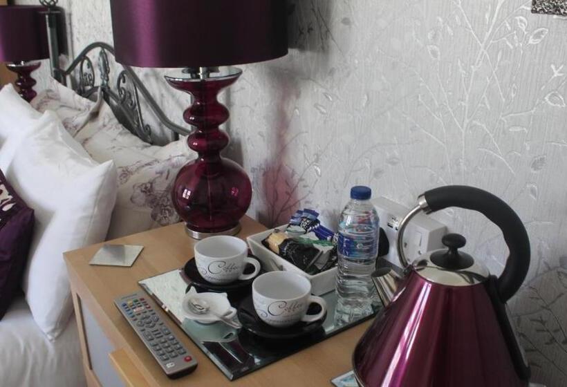 اتاق لوکس چهار تخته, The Heidi Bed & Breakfast