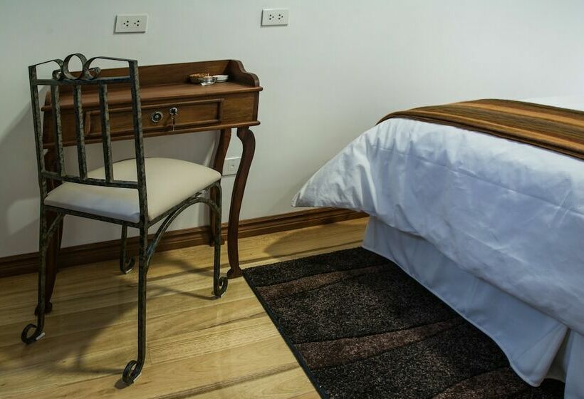 Quarto Estandar, Casa Ecuatreasures Centro Historico